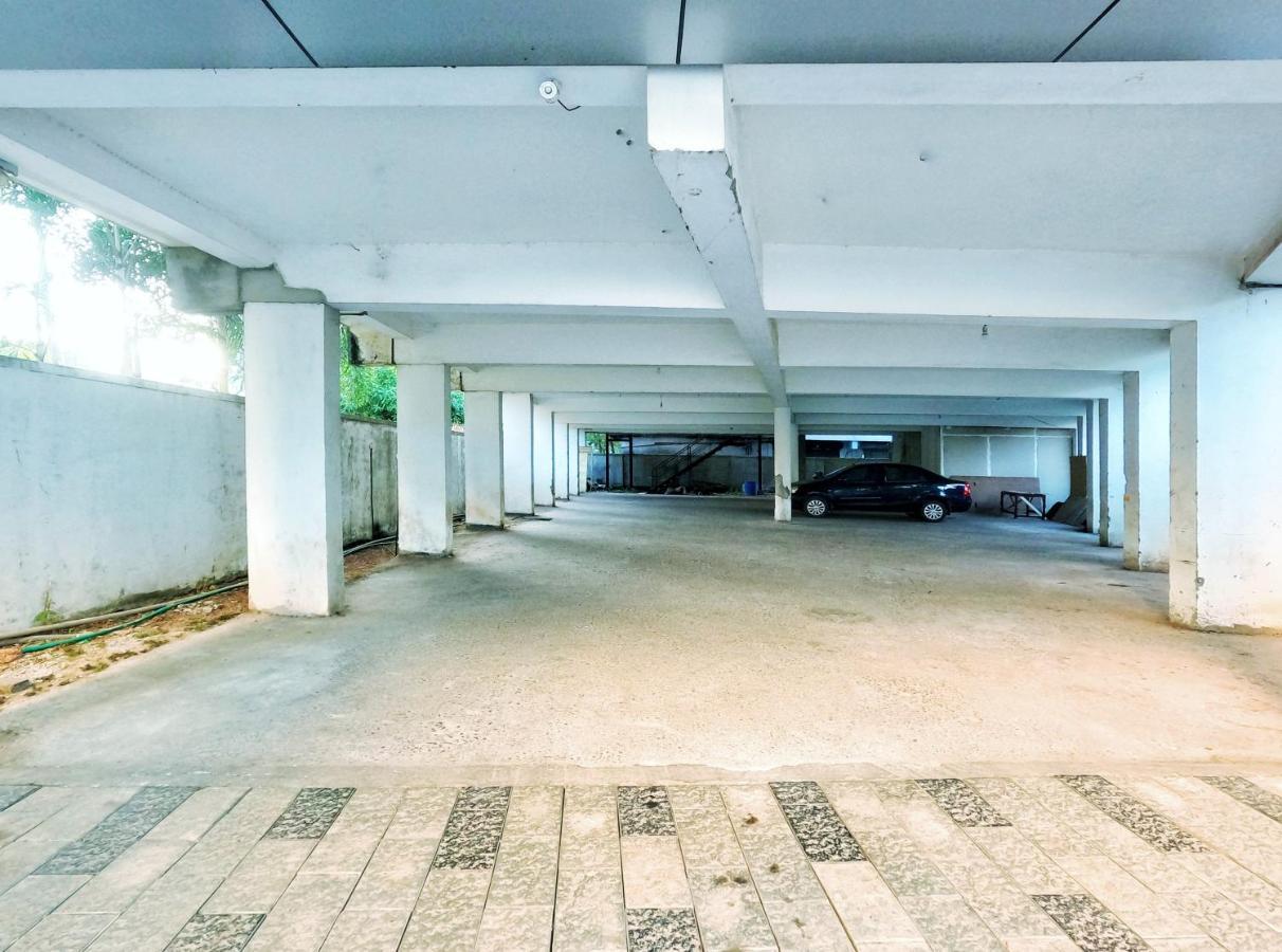 Green Park Residency Канур Екстериор снимка