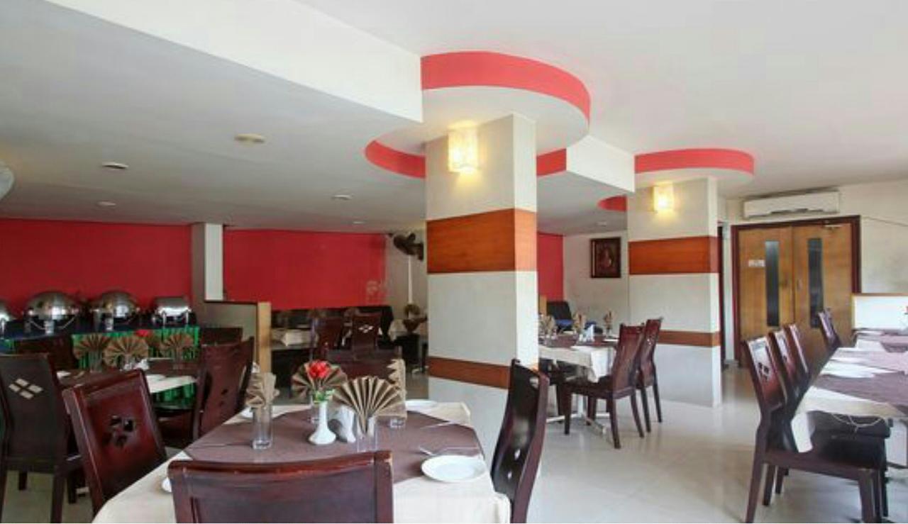 Green Park Residency Канур Екстериор снимка